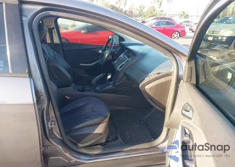 2013 Ford Focus Se z USA, uszkodzony, nr VIN 1FADP3F22DL201478